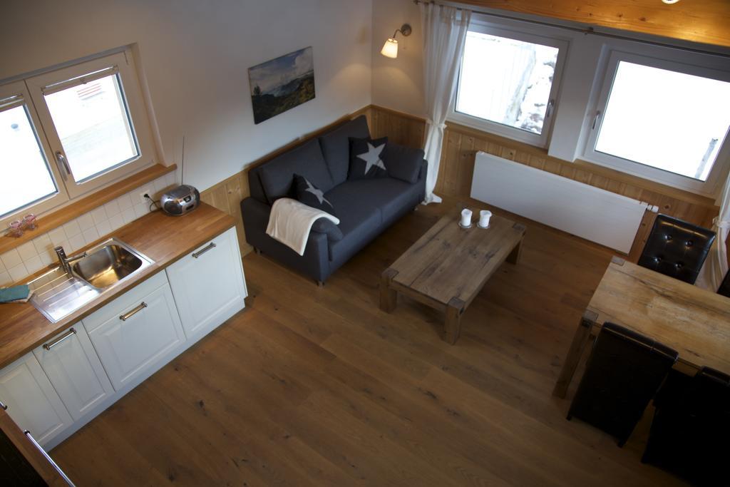 Apartment Turmzimmer Langwies Exterior photo